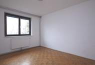 Großzügige 4-Zimmer-Wohnung mit Balkon und Garage in Krumegg