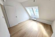 Fresh, fancy, fertig zum Einziehen! Zwei Ebenen. Drei Zimmer. 100 % Wow! Frisch sanierte Neubauwohnung im Dachgeschoss + Klimageräte + Westterrasse + Gute Infrastruktur!
