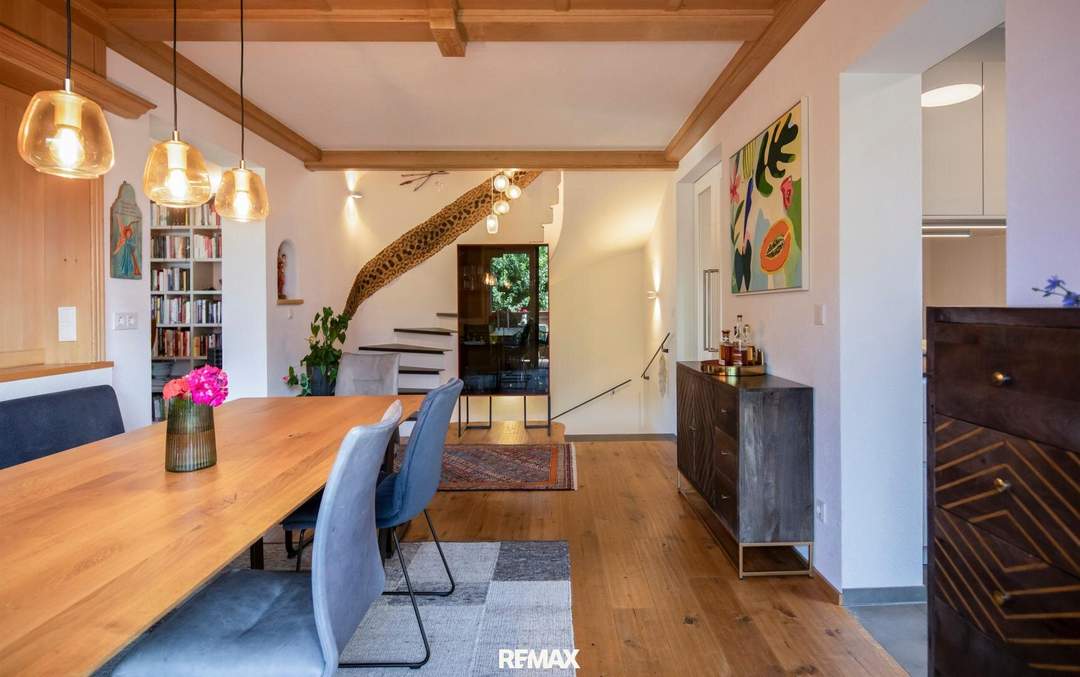 Hochwertig generalsaniertes Traumhaus in bester Sonnenlage