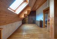 Sie brauchen viel Platz? Wir haben die Lösung. Sanierungsbedürftiges Architektenhaus in bester Lage.