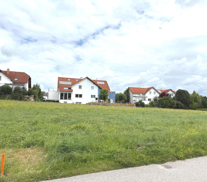 Sonniges Grundstück für Ihr neues Zuhause