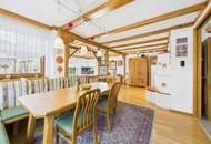 Gepflegtes Einfamilienhaus mit vielseitiger Raumaufteilung und liebevoller Gartenanlage