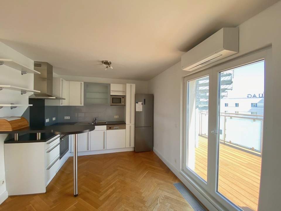 HERRLICHER RUNDUM-BLICK über WIEN! 2 TERRASSEN, 4 ZIMMER!!