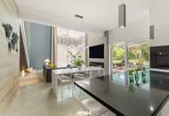 Beeindruckende Designer-Villa mit Pool und Poolhaus zum Soforteinzug!
