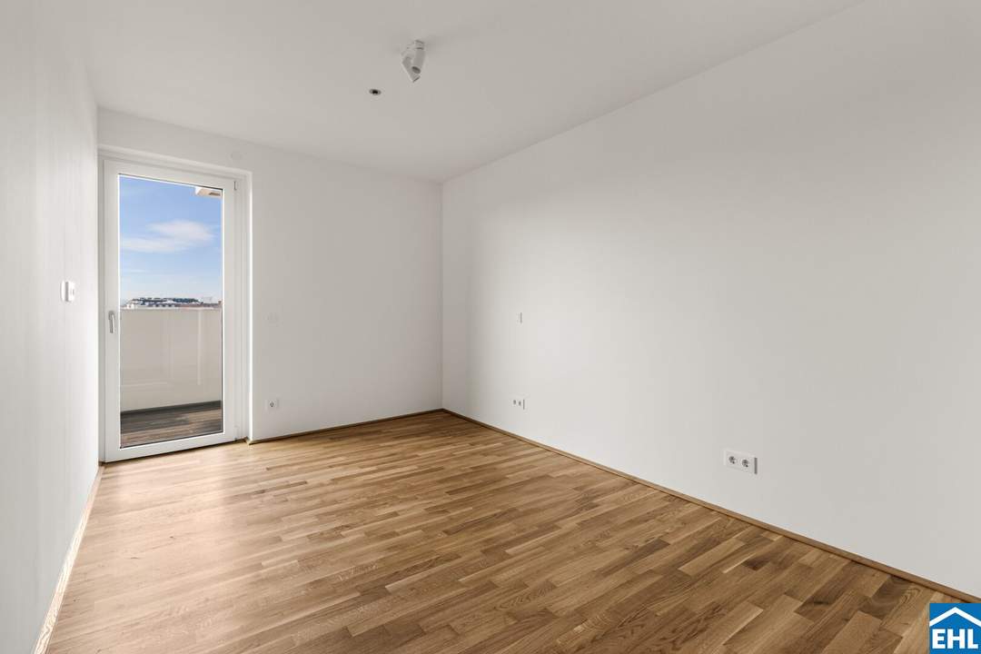 Modern Comfort with Urban Convenience