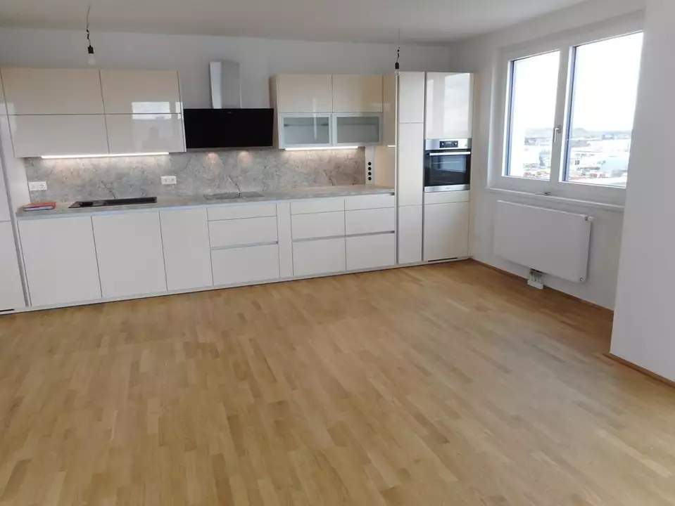 WOHNUNG IN TOPAUSSTATTUNG MIT BALKON UND GARAGE