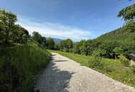 ***Baugrundstück in idyllischer Lage mit Bachlauf (134/5) – Ihr Traumhaus wartet auf Sie!***