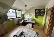 großes Wohnhaus mit 2 getrennten Wohneinheiten, Vollkeller und „Garage“ zu verkaufen