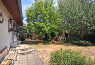 ''Komfortabel ausgestatteter Bungalow mit parkähnlichem Garten''