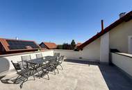 Attraktive Dachgeschoss-Wohnung mit großzügiger Terrasse