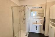 2 Zimmer-Wohnung in generalsaniertem Neubau mit ca. 6m2 Balkon.