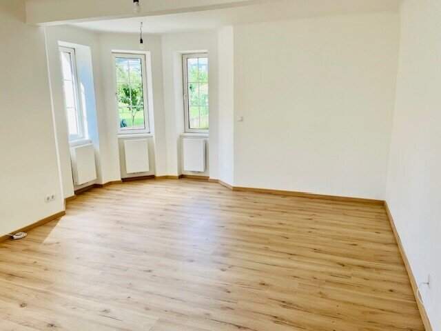 Vermietete 3 Zimmer Erdgeschosswohnung mit Ordinationswidmung