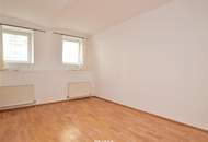 Seltene Gelegenheit - charmanter Altbau: Zwei Wohneinheiten im Herzen von Penzing