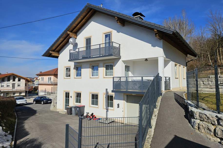 1- bis 2-Familienhaus in erhöhter Lage mit Fernsicht und moderner Solar-/Wärmetechnik, Haus-kauf, 480.000,€, 5121 Braunau am Inn