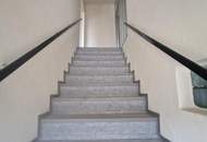 WOHN- UND GESCHÄFTSHAUS ALS GROSSZÜGIGES LANDHAUS MIT GESCHLOSSENEM INNENHOF, WERKSTATT, BÄCKEREI, KAFFEEHAUS UND NEBENGEBÄUDEN