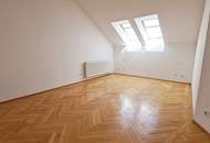 AUGARTEN-NÄHE, FÖRSTERGASSE, klimatisiertes 93 m2 Dachgeschoß, 3 Zimmer, Komplettküche, 2 Bäder, Parketten, Fernblick