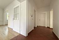 3-Zimmer-Altbauwohnung in charmanter Villa