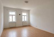 Wohnung mit Gestaltungspotenzial in revitalisiertem Zinshaus