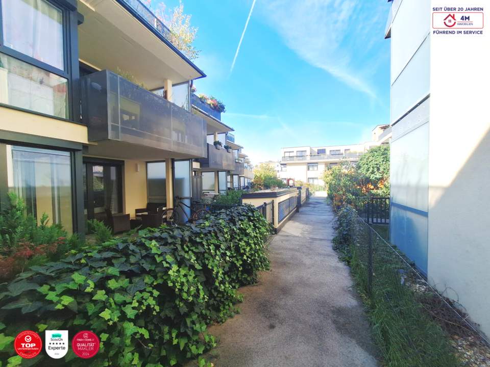 *PROVISIONSFREI* - VOLLMÖBLIERTE Gartenwohnung in ruhiger Lage mit Loggia, Terrasse &amp; Garten - 5 Gehminuten zur U6 Neu-Erlaa
