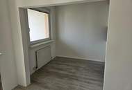 Neu renovierte 2-Zimmer-Wohnung mit Loggia in U1-Nähe