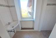 NEUER PREIS - Zinshaus mit 6 Wohneinheiten! 3 Wohnungen VERMIETET / 3 FREI und SANIERT