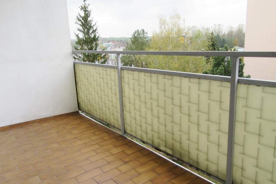 NEU RENOVIERTES 3 ZIMMER APARTMENT MIT LOGGIA, Wohnung-miete, 960,00,€, 2130 Mistelbach