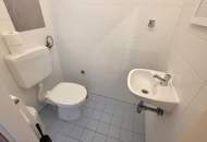 Mehr als nur Wohnen: Gemütliche 3-Zimmer-Wohnung mit Loggia, Gemeinschaftsgarten, Dachlaufbahn und Tiefgaragenstellplatz – Überzeugen Sie sich selbst bei einer Besichtigung!
