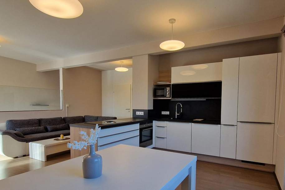 Traumhaft wohnen: Maisonettenwohnung mit Balkon und Terrasse in sonnig-zentraler Lage, Wohnung-miete, 1.550,00,€, 8054 Graz(Stadt)