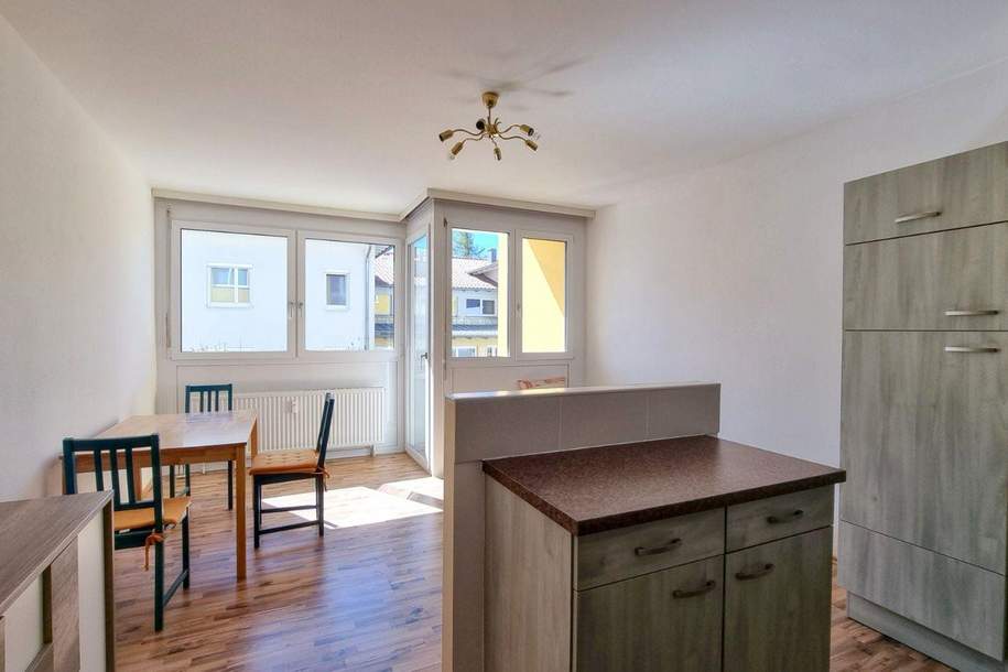 Wohnung mit Loggia und Tiefgaragenplatz direkt im Ortszentrum, Wohnung-kauf, 70.000,€, 4202 Urfahr-Umgebung