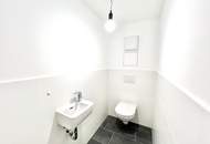 TRAUMLAGE AM MÜHLWASSER!: TOP PREIS! I ERSTBEZUG Dachgeschosswohnung I KLIMATISIERT I Gemeinschaftsgarten I Lift I Garagenstellplatz