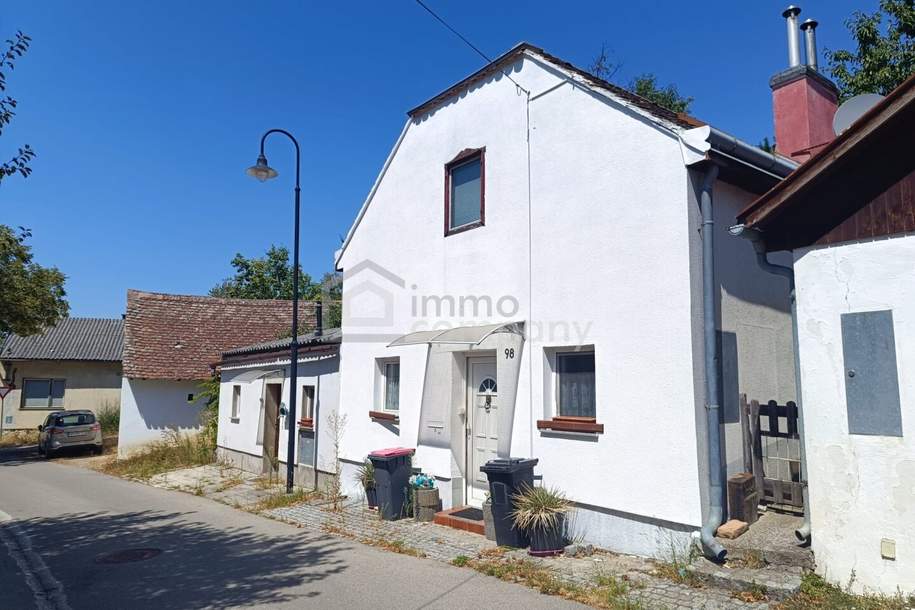 PREISKNALLER ZUM JAHRESENDE: Charmantes Landhaus mit zwei großen Gewölbekellern - nur 75.000 €!, Haus-kauf, 75.000,€, 2033 Hollabrunn