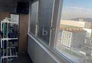 KLEIN ABER HELL IN ZENTRALER LAGE