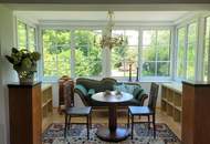 Elegante Villa im Landhausstil mit Riesengarage