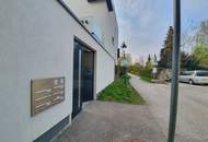 Designer-Doppelhaushälfte mit Dachterrasse & Garten in Mödling