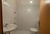 2-Zimmer kleine nette Wohnung im Altbau am Schlossplatz in Dürnkrut