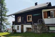 Idyllisches Berghaus in Kärnten: 10 Zimmer, Garten, Balkon & Kamin – Ihr Rückzugsort.
