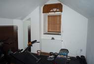 Gerneralsaniertes Anlegerhaus mit 2 Wohnungen oder Familien!