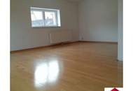 Traumhaftes Mehrfamilienhaus in Mistelbach – 3 Wohneinheiten, top gepflegt, mit Stadtblick und Weinkeller!