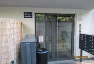 Schönes Wohnen in einer zwei Zimmer Wohnung mit ruhigem Balkon im Hof