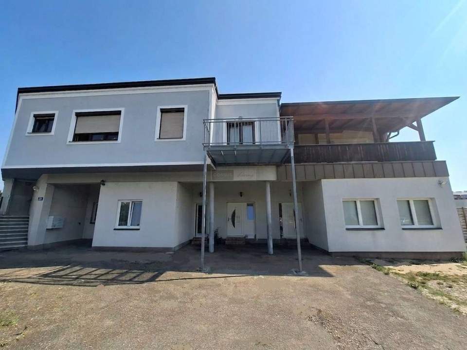 Hollabrunn: Zinshaus in ruhiger Lage – laufende Mieterträge und attraktives Entwicklungspotenzial