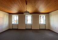 Ein großes Familien-Wohnhaus zum Renovieren, Bastlertraum, wenig Garten