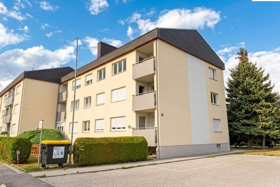 Großzügige 4-Zimmer-Mietwohnung mit Loggia und Stellplatz, Wohnung-miete, 650,00,€, 2632 Neunkirchen