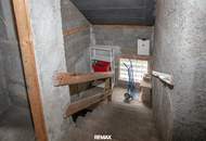 Einfamilienhaus und Nebengebäude in ruhiger Ortsrandlage mit Ausbaupotenzial