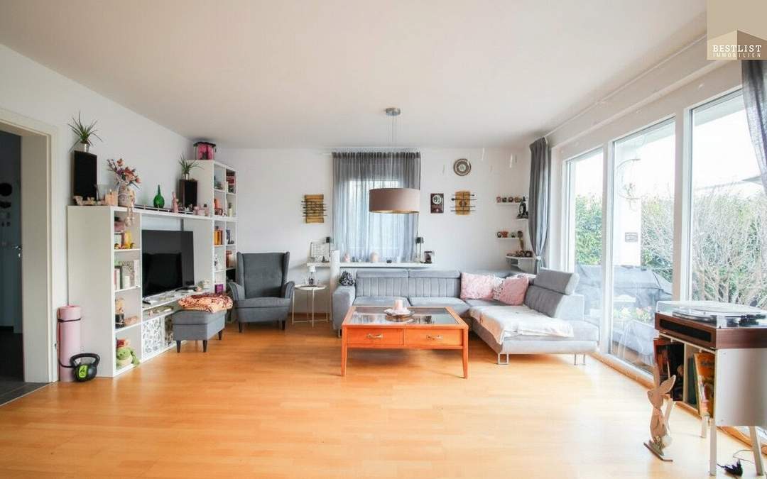 Moderne Doppelhaushälfte in Gumpoldskirchen, 5 Zimmer, Balkon, Carport, Fußbodenheizung!