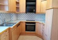 4 Zimmer Wohnung 97 m² mit kleinem Garten und Sichtglas Kaminofen