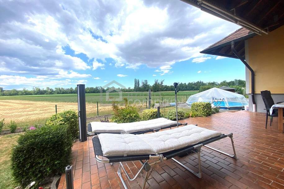 Großes Einfamilienhaus in ruhiger Naturlage mit einzigartigem Ausblick und Ausbaupotenzial!, Haus-kauf, 399.000,€, 2751 Wiener Neustadt(Land)