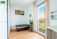 Bestlage am Wasser - direkt beim Hirschstettner Badeteich mit vermutlich der besten Aussicht Wiens! Ein Balkon zum Verlieben!