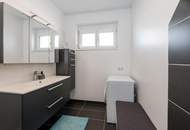 3-Zimmer-Dachterrassentraum inklusive 2 Carports