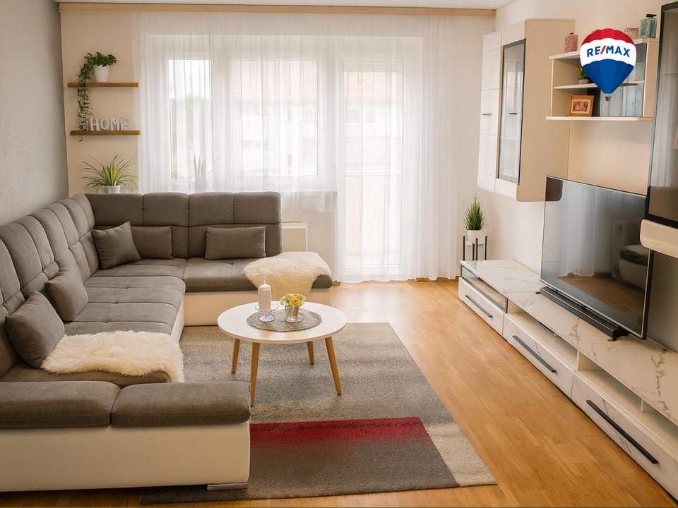 Großzügige Erdgeschosswohnung mit Loggia und Garage!