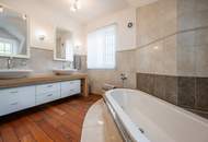***NEU*** exklusives Haus mit 2 Eingängen, 2 Wohnküchen, Wellnessbereich, beheizten Pool und viel mehr